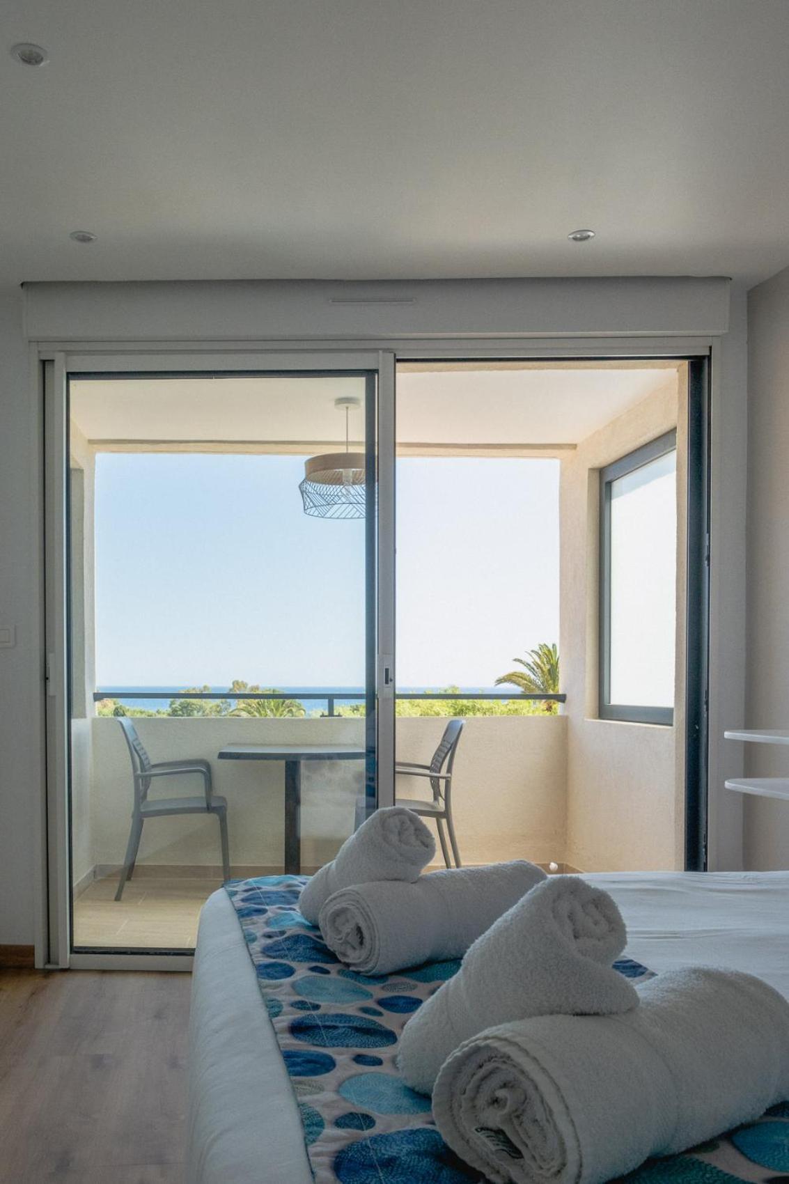 Hotel Beau Site Le Lavandou Bagian luar foto